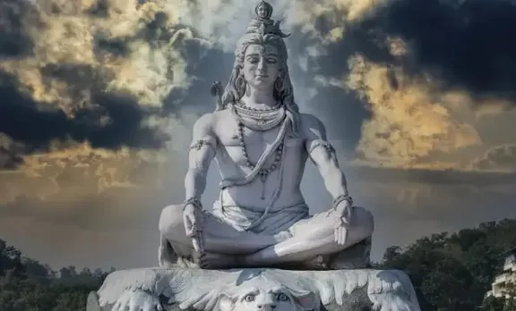 On Sawan Shivratri, Devotees Flock To Temples To Offer Prayers